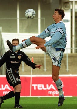Bläddra bland fler bilder av Fotboll, Superettan, Malmö FF - Café Opera, 3-0