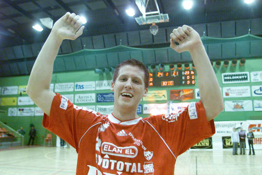 Linus Nilsson, Ystad jublar. (Jubel)