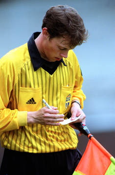 Fotboll, dam. Linjeman