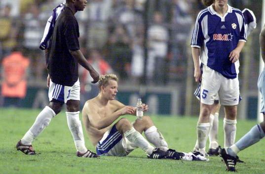fotboll,  Anderlecht - Halmstad. Robert Andersson , depp