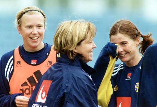 Fotboll, Sara Larsson, Marika Domanski-Lyfors (Marika