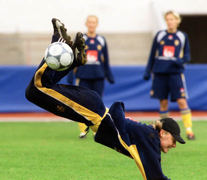 Fotboll, Ulla-Karin Thelin, Sverige