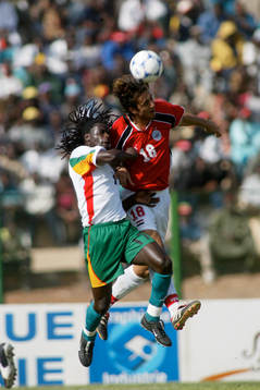 Hossam Ahmed, Egypten och Ndiaye Moussa, Senegal