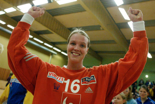 Målvakten Madeleine Grundström, Sverige fick pris som