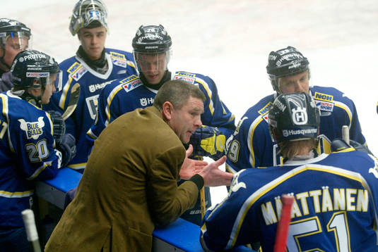 Coachen ( tränare) Harald Lückner var lycklig