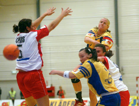 Åsa Eriksson, Sverige. Anfall