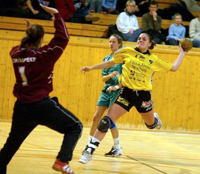 Åsa Könsberg, Eslöv skjuter