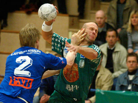 Johnny Hiltunen, Kroppskultur tränger sig fram