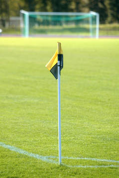 Fotboll, fotbollsplan, gräs, gräsplan, linjer, hörnflagga