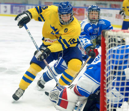 Ishockey. U16. Sverige - Finland. Patrik Berglund har