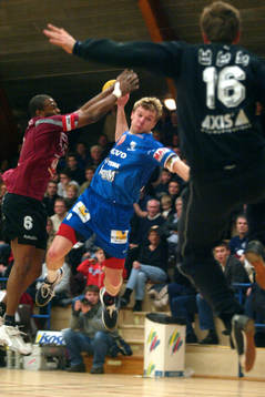Mommo Flemister, Lugi tar tag i Dawid Nilssons skottarm