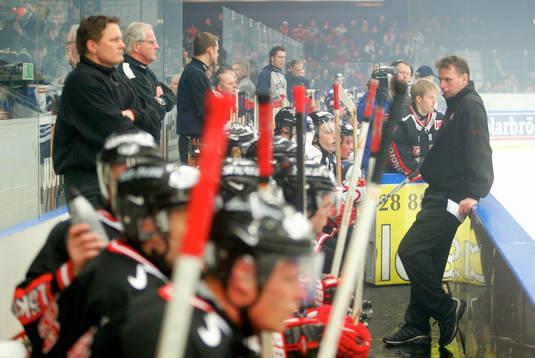 Ishockey, elitserien, Malmö . Mats Lusth, tränare. Bås,