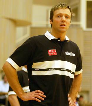 Innebandy. Röke - Västerås. Pär Hedlund, sjukgymnast,
