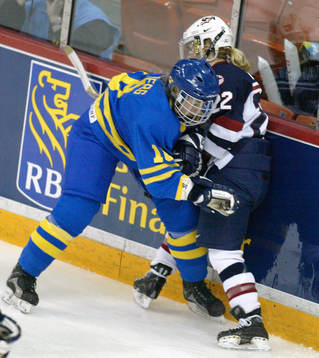 Kristina Lundberg, Sverige och Natalie Darwitz, USA