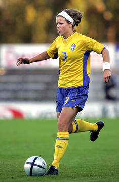 Sara Thunebro, Sverige