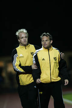 Percy Olsson, assisterande tränare, och Peter Persson,