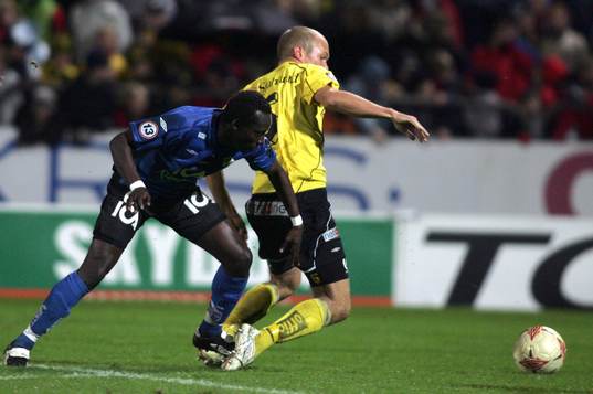 Yaw Preko, Halmstad drar omkull Martin Andersson, Elfsborg