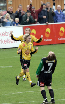 Fredrik Ohlsson, Mjällby (Jubel) och Anders Karlsson,