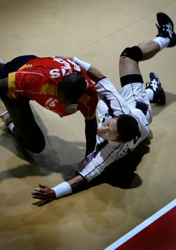 David Davis, Spanien och Mashasi Tanaka, Japan