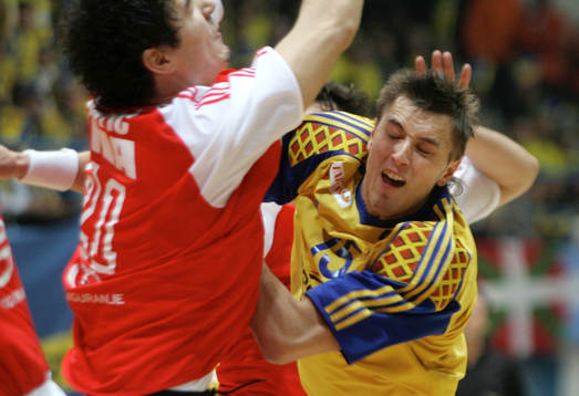 Jonas Larholm, Sverige