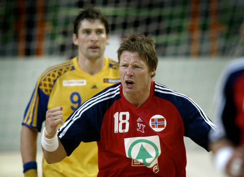 Johnny Jensen, Norge jubel och Stefan Lövgren, Sverige, i