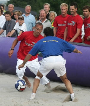 Tennis, Swedish Open. Henrik Larsson, beach-fotboll