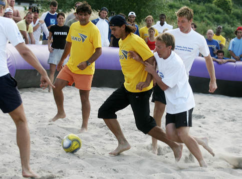 Tennis, Swedish Open. Rafael Nadal, beach-fotboll