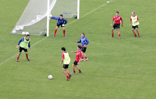 FC Thun från Schweiz, tränar på Malmö Stadion