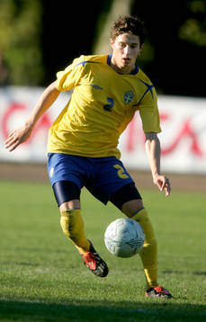 Isak Dahlin, Sverige