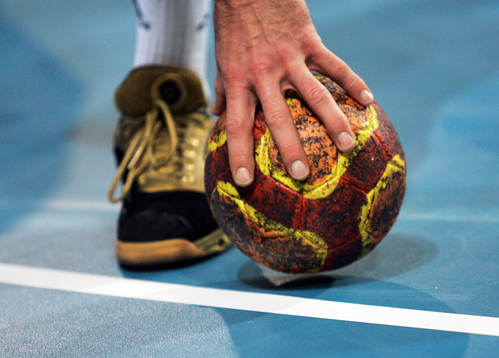 Boll, hand, genre