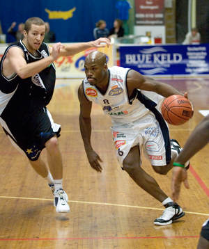 Diamantis Koukouvinos, 08 Stockholm och Derrick Tarver,