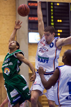 Andrew Mitchell, Plannja och Victor Bengtsson, Helsingborg
