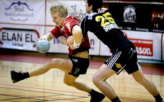 Henrik Knudsen, Ystad stoppas av Alexander Stenbäcken,