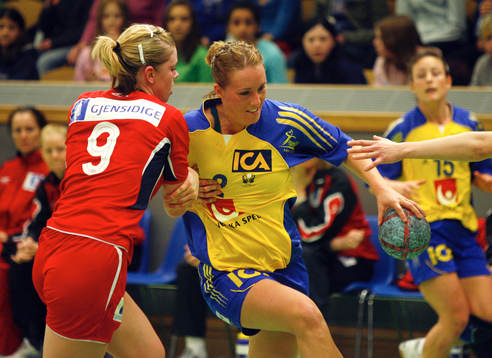 Helena Andersson, Sverige