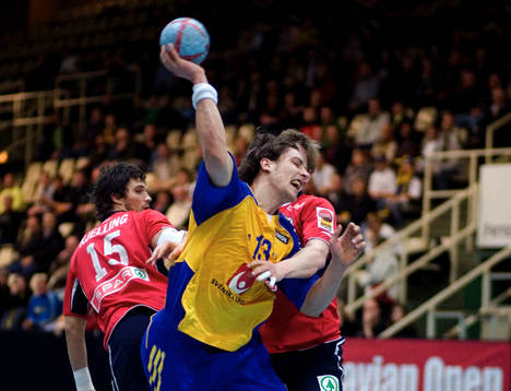 Marcus Ahlm, Sverige