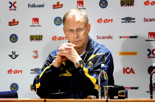 Lars Lagerbäck, Förbundskapten började presskonferensen