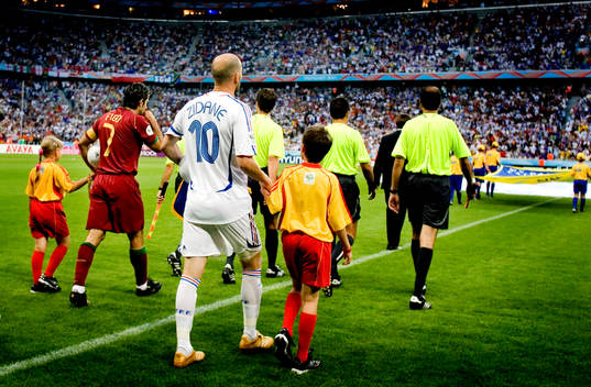 Zinedine Zidane, Frankrike och Luis Figo, Portugal.