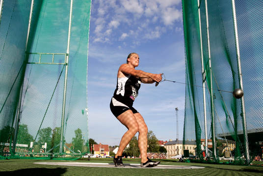 Cecilia Nilsson, Sverige kastar slägga