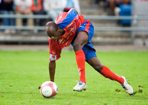 Luton Shelton