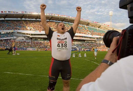 Ralf Bartels, Tyskland, som vann guld i sista stöten