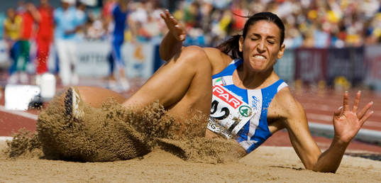 Simona La Mantia, Italien