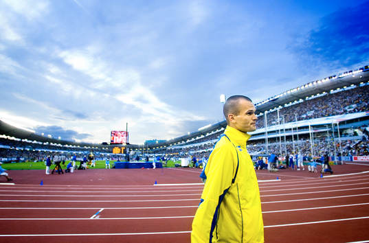 Stefan Holm, Sverige, lämnar arenan