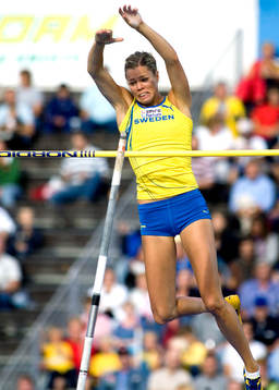 Hanna-Mia Persson, Sverige