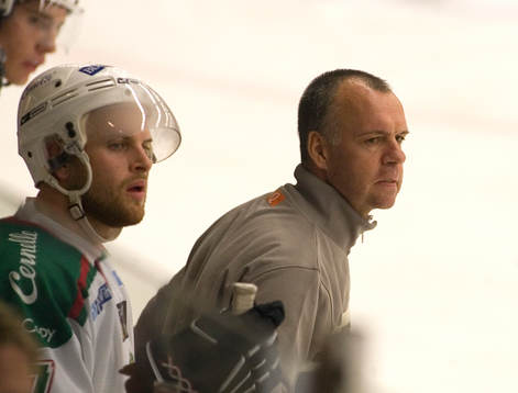 Ishockey. Allsvenskan. Rögle - Västerås. Bobo Simensen,