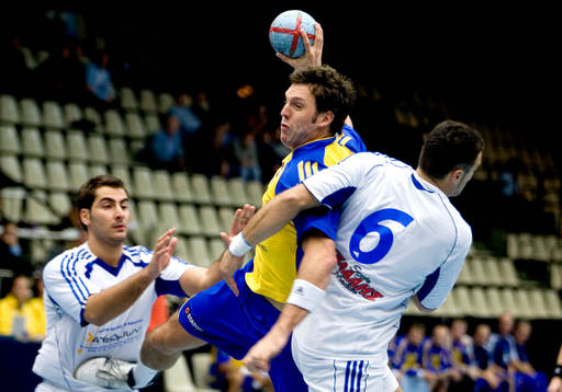 Tobias Karlsson, Sverige och Vasilakis, Grekland