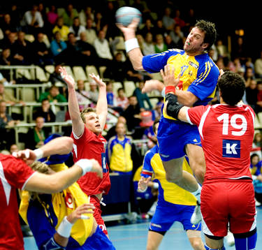 Tobias Karlsson, Sverige