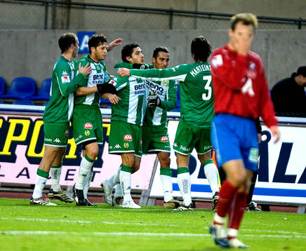 Pablo Pinones-Arce i Hammarby klappas om