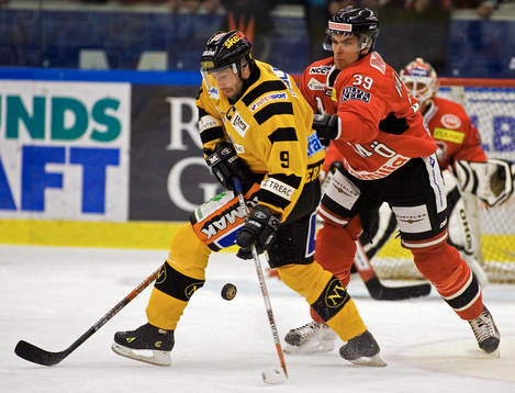 Skellefteås Magnus Wernblom före Jyrki Välivara på