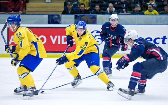 Nicklas Bäckström, Sverige anfaller
