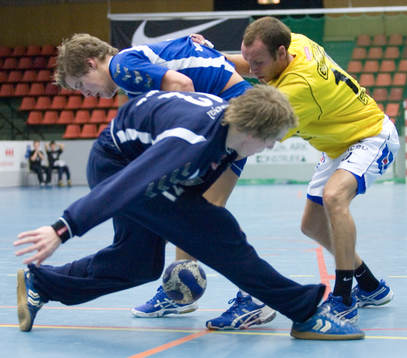 Mikael Aggefors, målvakt, Tumba. Kamp om bollen, närkamp